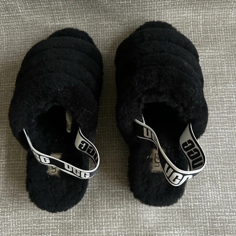 UGG Black Fluff Yeah Slides Slippers with Logo Strap size 9 - Picture 3 of 11